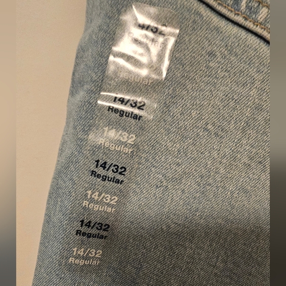 NWT GAP Kick Fit Jeans - Size 14/32R - Picture 3 of 5